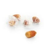 Sajaqi enveloppé d'amandes