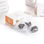 Carton 36 boîtes 3TM Ajwa aux amandes et à la cardamome – Image 3