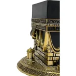 Modèle de la sainte Kaaba avec le sanctuaire de Sayyiduna Ibrahim et la pierre de Sayyiduna Ismail (que la paix soit avec eux) – Image 2