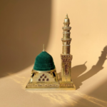 مجسم القبة الخضراء مع المنارة