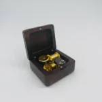 Kotak Lagu Kebangsaan Hari Nasional Saudi (Kayu Gelap) - Gambar 3